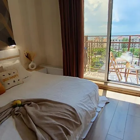 Apartment аркадія Frantsuzskiy Bulvar французький бульвар 60 B Pearl 8 прямое море *